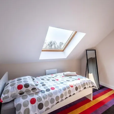 Holiday home Exceptionnel Proche Paris 15 P